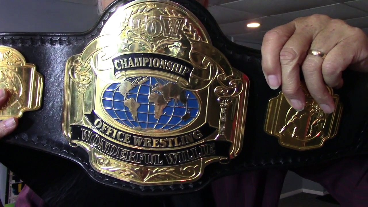 NEVER BEFORE SEEN CHYNA BACKSTAGE OFFICE WRESTLING PROMO ON "THE APTER FILES!"