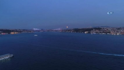 Süper Mavi Kanlı Ay Havadan Görüntülendi