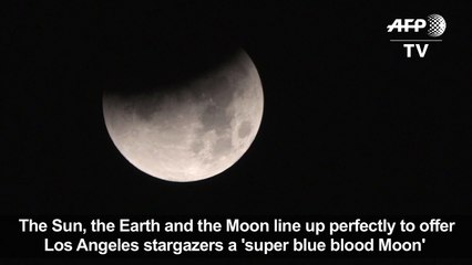 "Super Moon" makes a star appearance in Los Angeles