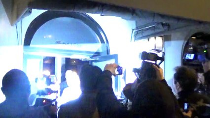 Alec Baldwin And Wife Hilaria Thomas Put On A Show For The Cameras