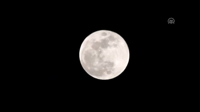 Süper Kanlı Mavi Ay Tutulmasını Tasarladıkları Teleskopla İzlediler