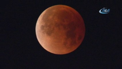 Süper Kanlı Mavi Ay Tutulması' Los Angeles'da İzlendi