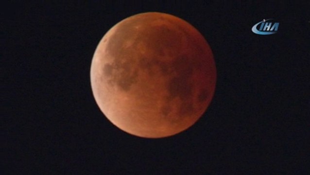 Süper Kanlı Mavi Ay Tutulması' Los Angeles'da İzlendi