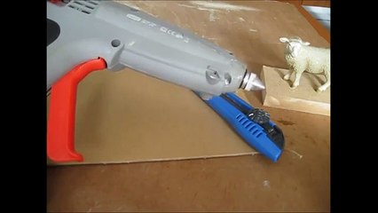 como hacer un molde de silicona para reproducir figuras en resina o yeso