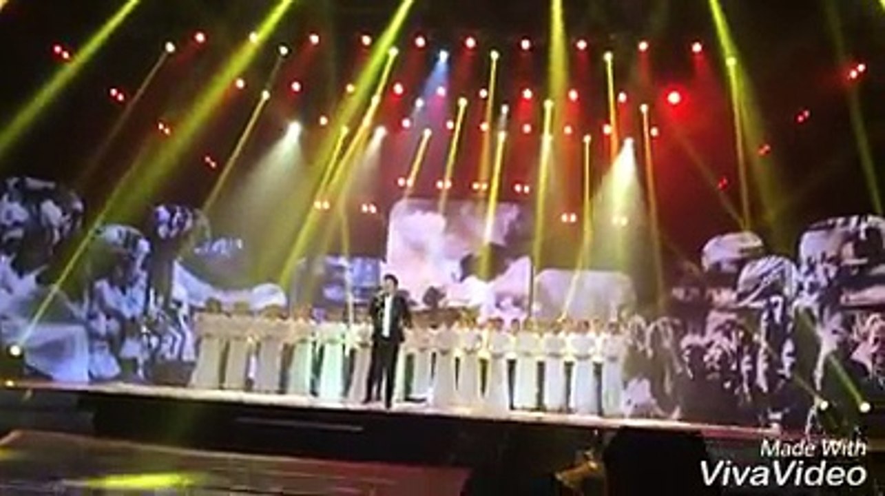 Việt Nam trên đường chúng ta đi - Tùng Dương