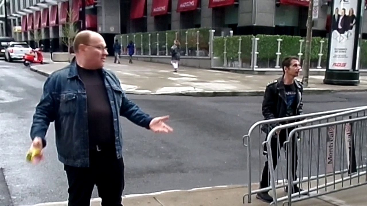 How to shut down a downtown street to film a Dailymotions video