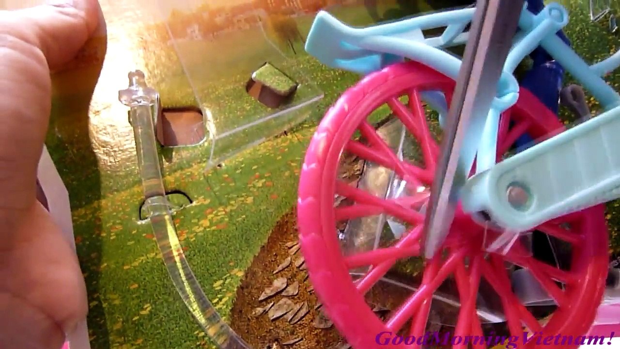 Xe Đạp Của Búp Bê Barbie Với Những Chú Chó Con (Bí Đỏ) Barbies Bicycle Barbie Spin & Ride Pups