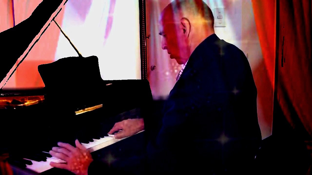 Gloria Estefan - Anything for You - Gerardo Taube (piano)