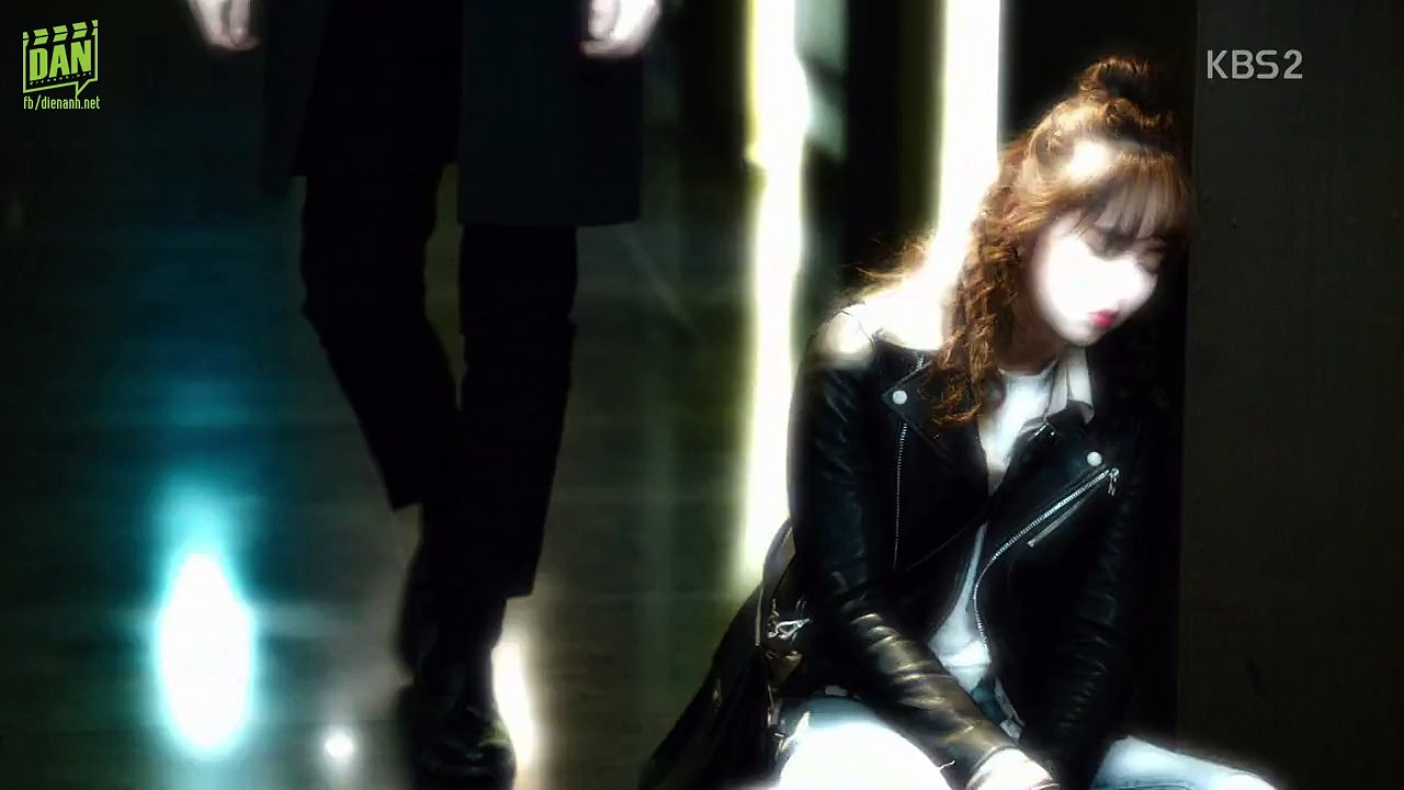 Yêu hết nấc cảnh "nàng thơ" Kim So Hyun vò đầu bứt tóc vì không thể nhớ ra lý do ngủ lang nhà trai đẹp