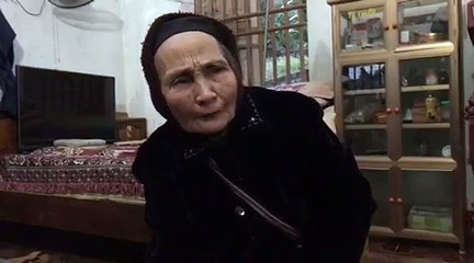 Bà nội Tiến Dũng, Tiến Dụng chia sẻ khoảnh khắc cảm động dẫn 2 cháu vào thắp hương gia tiên