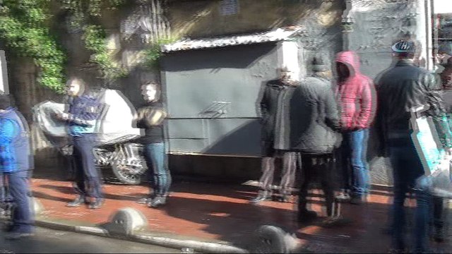 Taksim’de metruk binada dövüş köpekleri bulundu