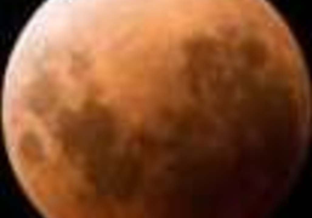 'Super Blue Blood Moon' Clearly Visible Over Melbourne