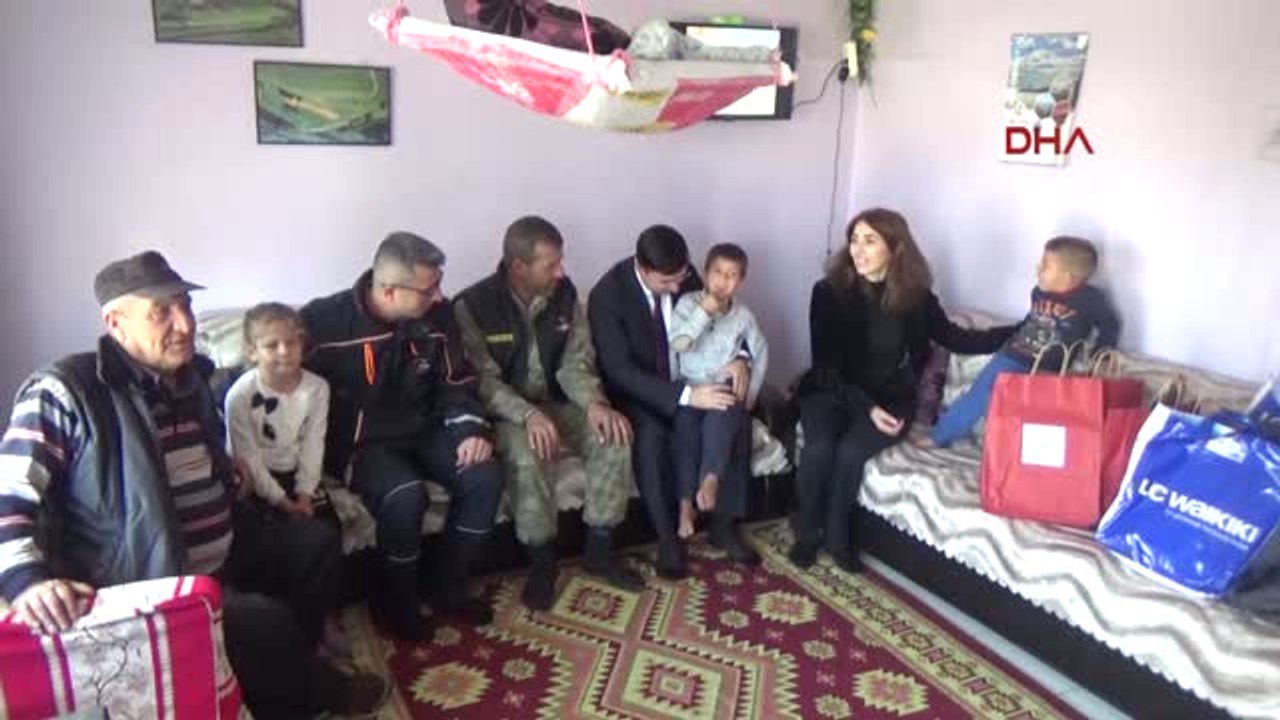 Çanakkale-Depremden Etkilendiler, Bebeğin İsmini Afad Koydular-Hd
