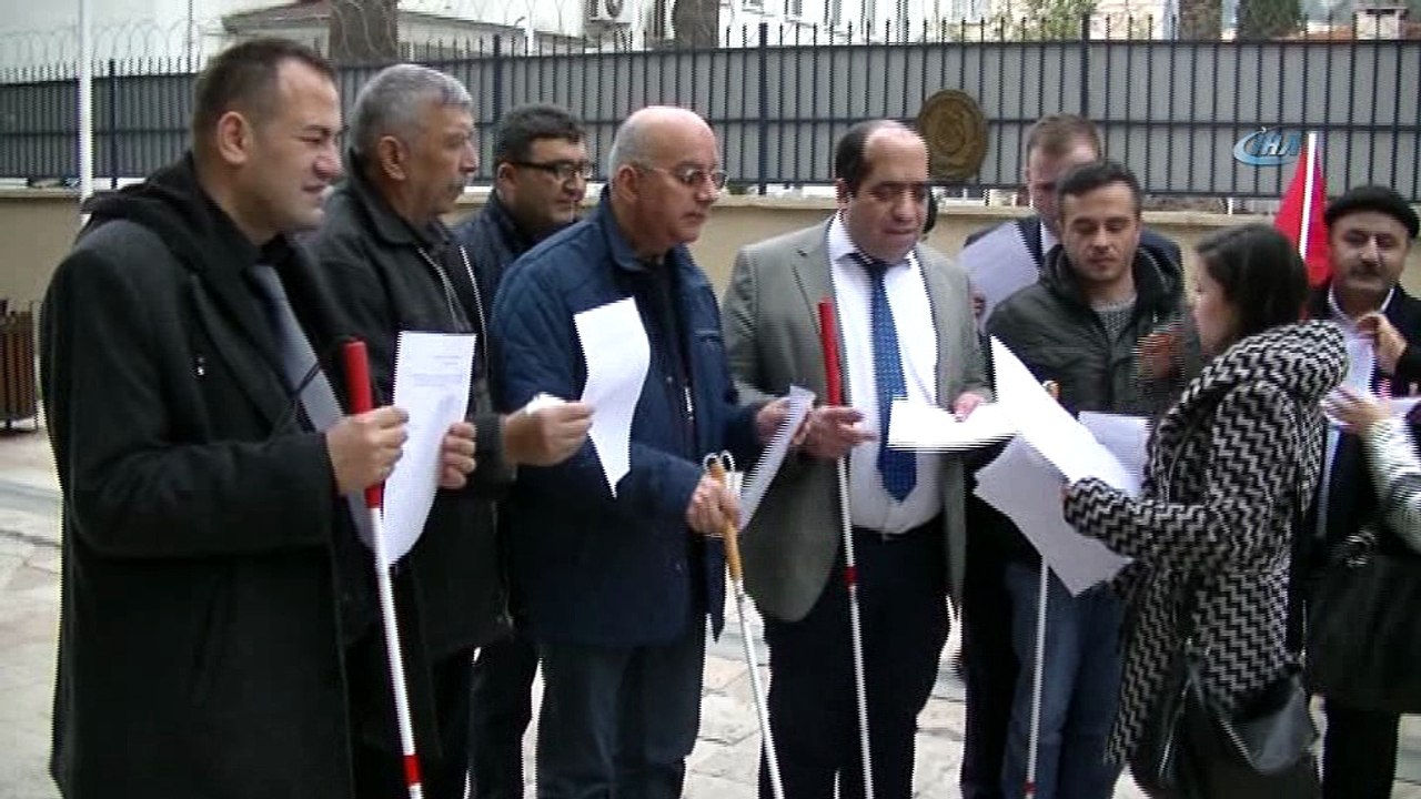 Vatan sevgisi engel tanımadı