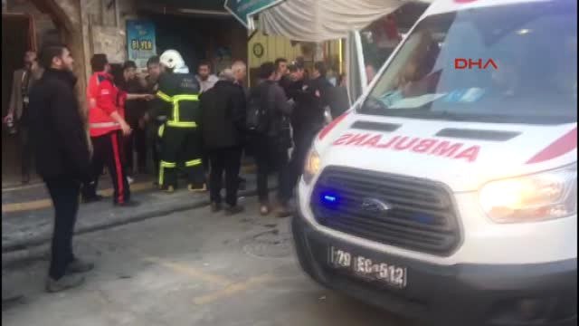 Kilis Kent Merkezindeki Cumhuriyet Caddesinde Bulunan Tarihi Yapıdaki Lokantaya Düştü