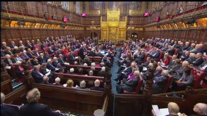 Dimite por llegar dos minutos tarde al Parlamento