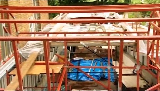 Grand Designs S07E08 Revisited Peckham The Sliding GlAs.s Roof House (Revisited from S5 Ep2)