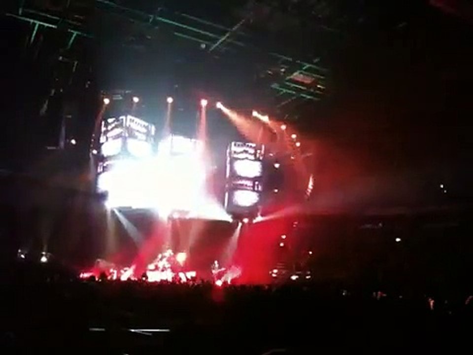 Muse - Interlude + Hysteria, Hartwall Arena, Helsinki, Finland  10/22/2009