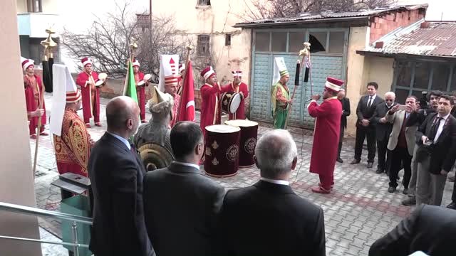 Kalkınma Bakanı Elvan: Bu Silahları Sayın Kılıçdaroğlu'na İthaf Ediyoruz
