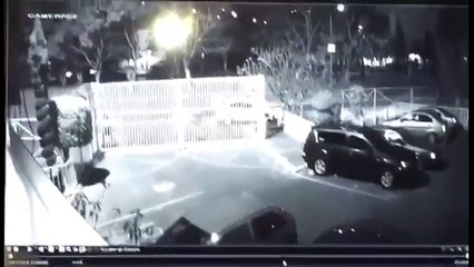 Vecinos corren para escapar de rateros, pero todo terminó mal