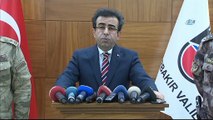 Diyarbakır Valisi Hasan Basri Güzeloğlu, 'Lice'de 4 terörist etkisiz hale getirildi. Öldürülen 2 terörist mavi listede aranıyordu'