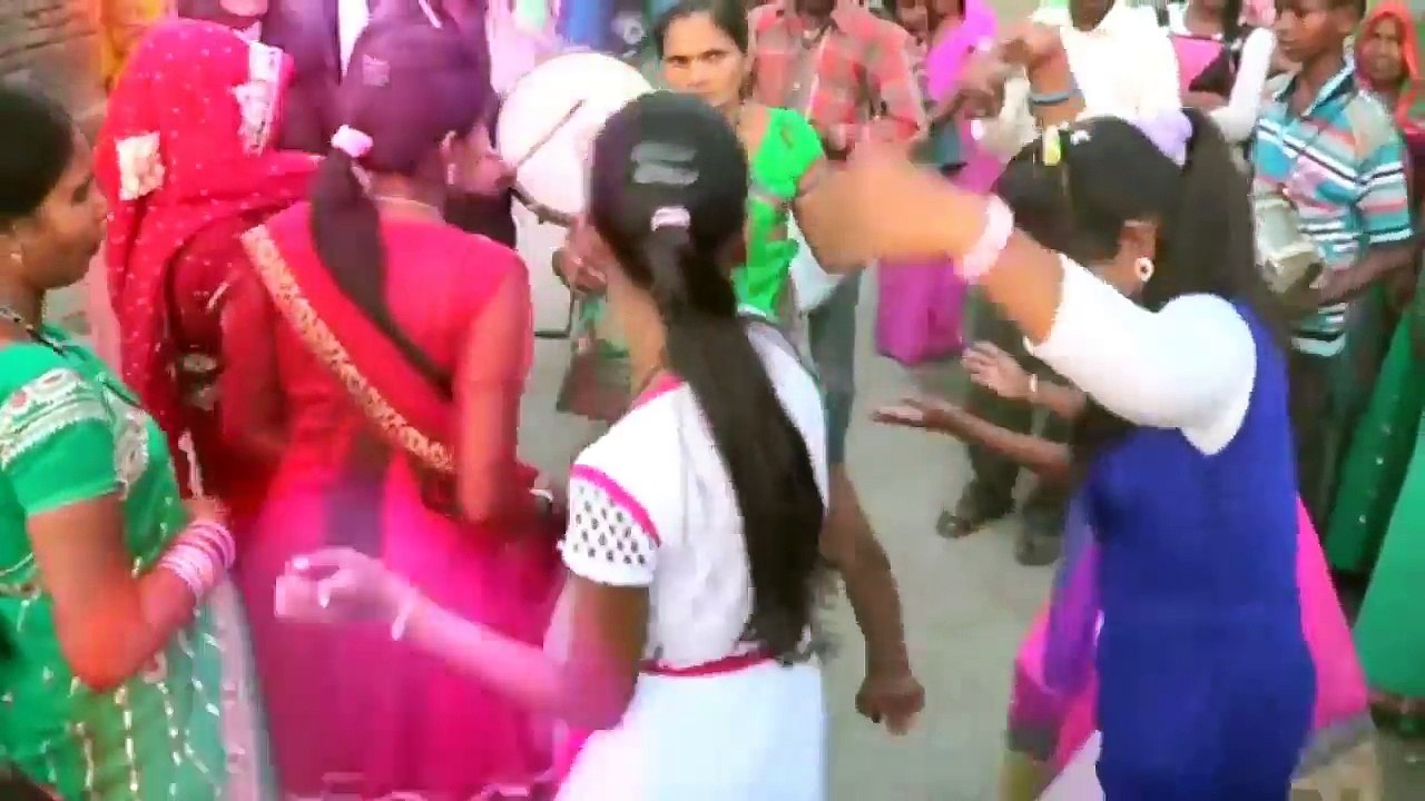 Village_Shaadi_dance_-_Bhojpuri_Song_-_Kesari_Lal_song_2017