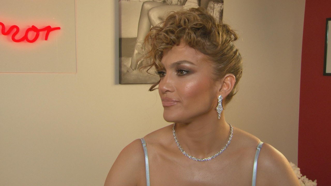 Jennifer Lopez Gushes Over "Supportive" BF A-Rod