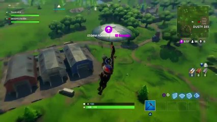 Fortnite: Playing With Friends (16)