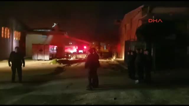 İzmir Torbalı'da Ambalaj Fabrikası Yangını