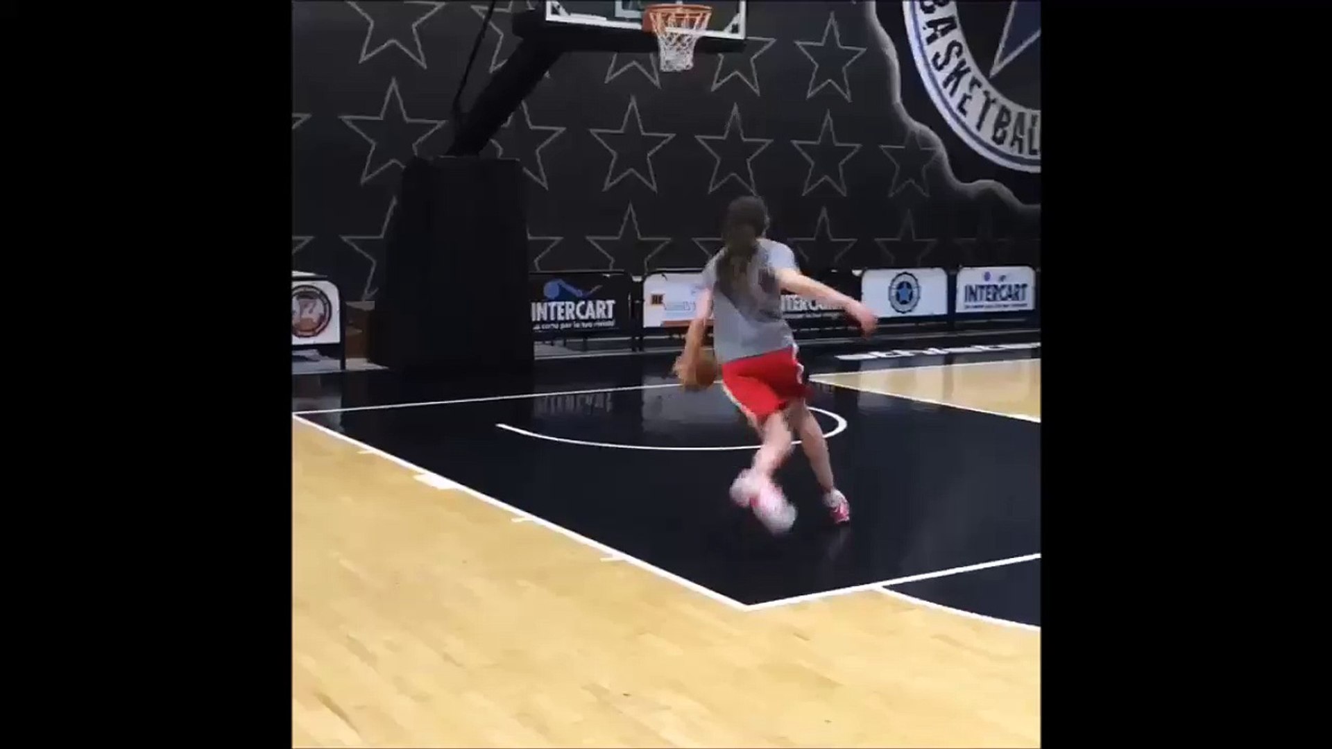 breanna stewart dunk