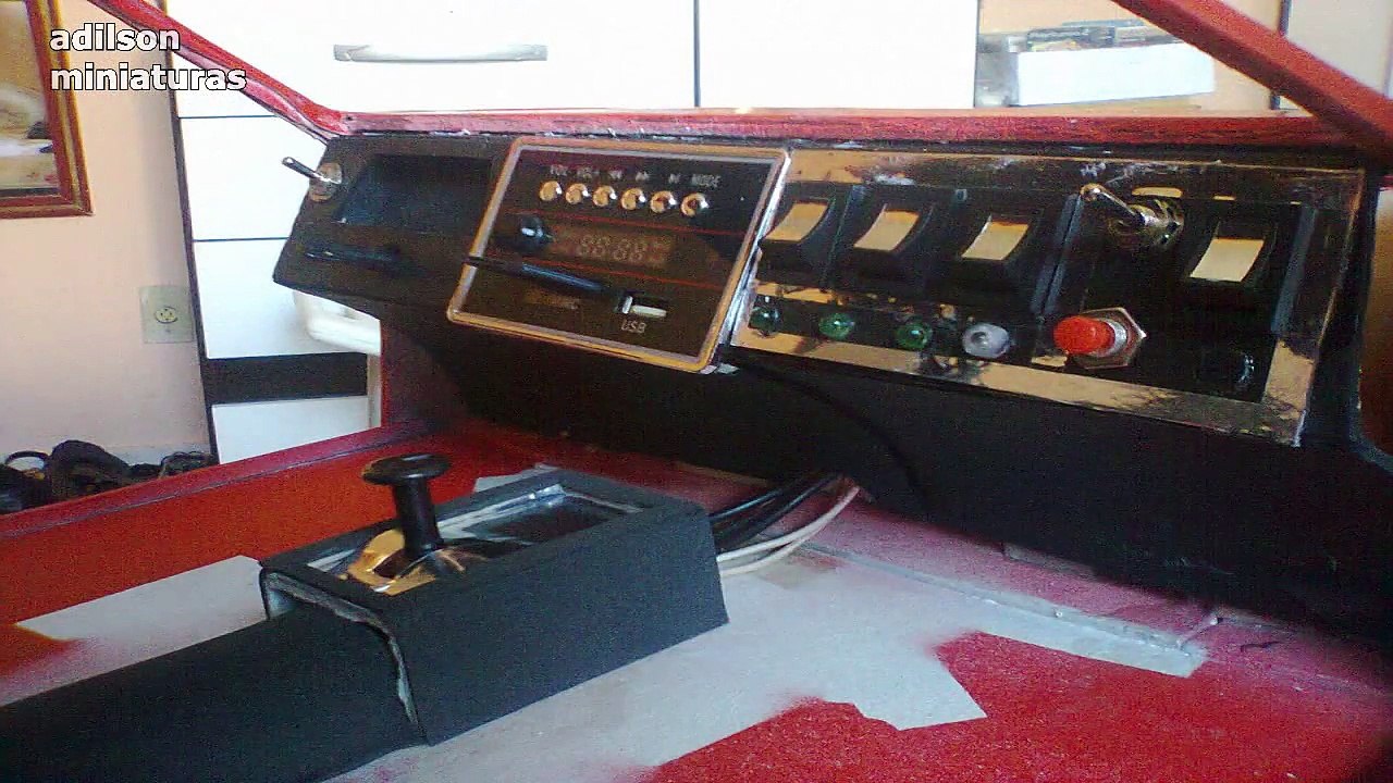 mini carros de papelao