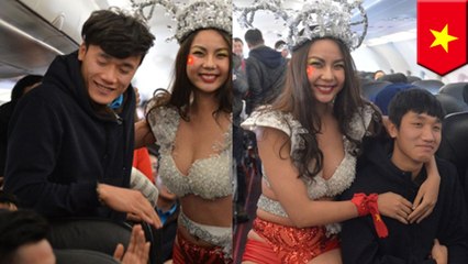 機内で過激なビキニショー？　ベトジェットエアに批判殺到 - トモニュース