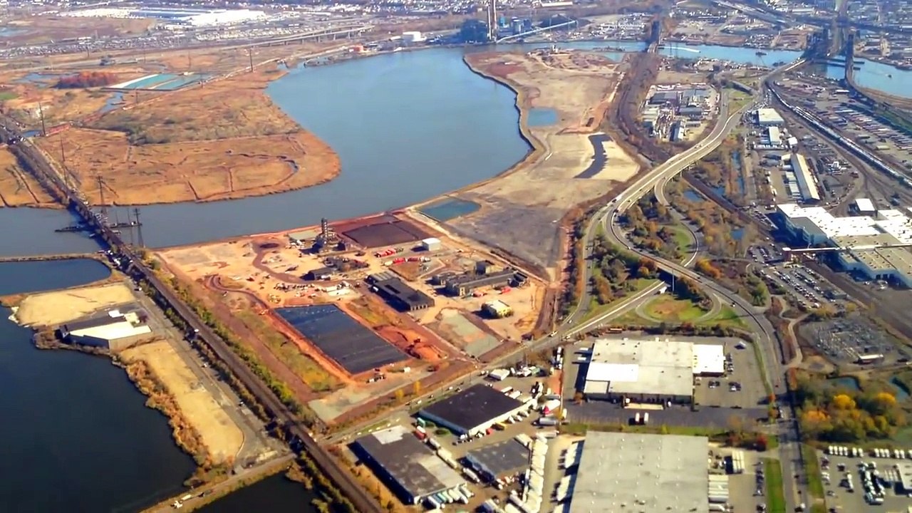Flying into Newark Airport, views on New York City