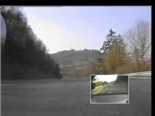 Un tour du Nurburgring en vue arrière