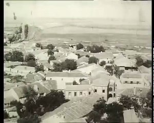 CRONICAS DE UN PUEBLO - CAPITULO 1 - EL AMOR Y UNA MANZANA