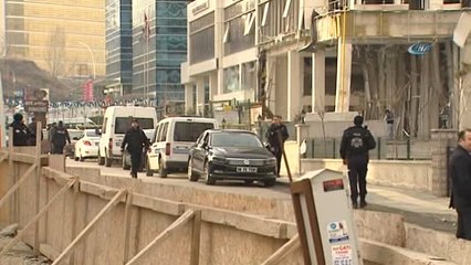 Ankara Vergi Dairesi'ndeki Patlamanın Ardından Ekiplerin İncelemeleri Sürüyor