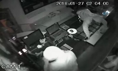 Lüks Araçla Kuyumcu Soygunu Kamerada