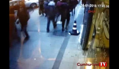 Zeytinburnu'ndaki saldırı anı kamerada