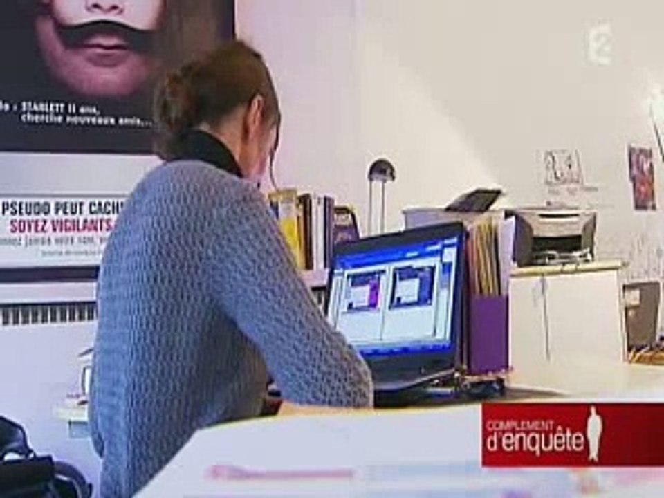 Coucou, tu veux voir ma bite ?