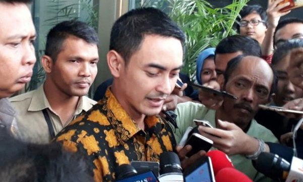KPK Tetapkan Zumi Zola Sebagai Tersangka