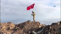 Mehmetçik, Darmık Dağına Türk Bayrağı Dikti
