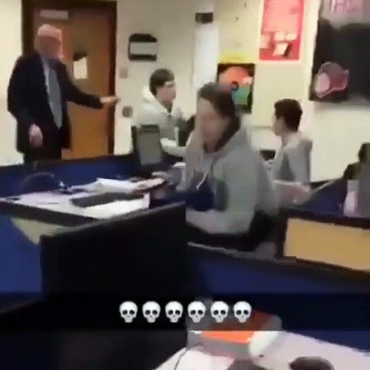 Un lycéen se met à fracasser des ordinateurs et à balancer un extincteur dans sa classe !