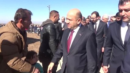 Başbakan Yardımcısı Işık'tan Harekata Katılmak İçin Yardım İstedi (2)