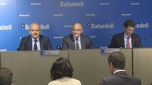 Banco sabadell ganó 801,5 millones en 2017, un 12,8 % más