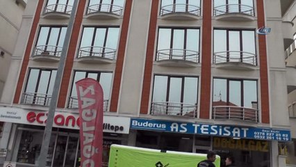 Eşinden ayrı yaşadığı için çatıya çıktı, sonra Afrin'e gitmek istedi