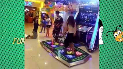 Funny Moments Video -- Best Whatsapp Funny Videos & Moments - Don't Try it Only For Laugh (1)