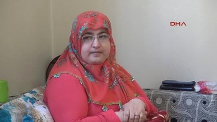 Şanlıurfa Felçli Annesine Bakabilmek İçin Okulu Bıraktı