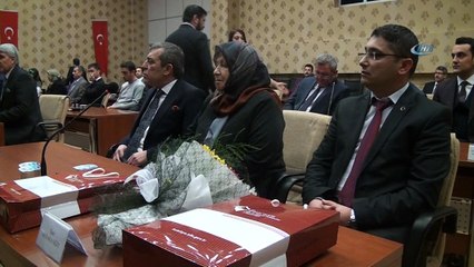 Şehit aileleri ve gazileri Devlet Övünç Madalyası verildi