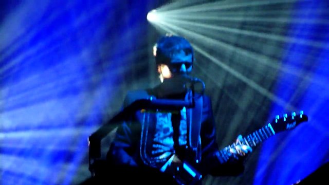 Muse - Undisclosed Desires, The Den, A Seaside Rendezvous, Teignmouth, UK 9/4/2009
