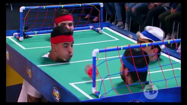 Edwin Cardona hace goles hasta con la boca